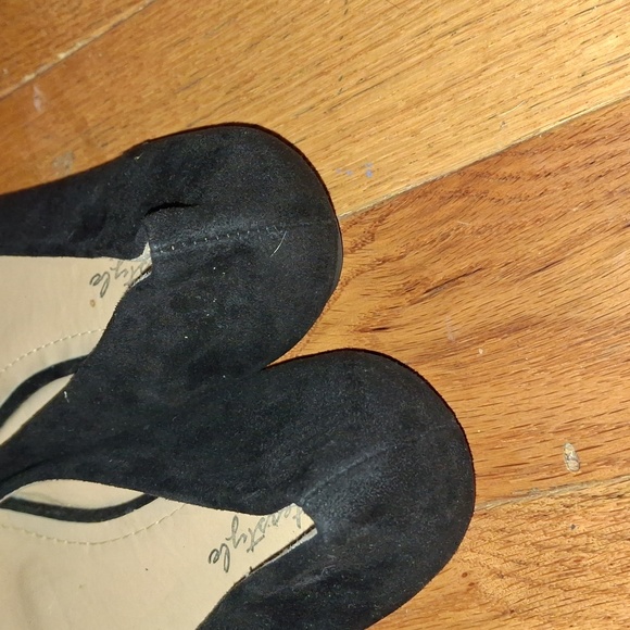 Heritage Black  Suede Women's Flats - Picture 4 of 4